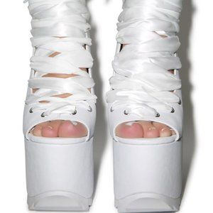 Dollskill x YRU Ballet Bae rare white version NEW 8